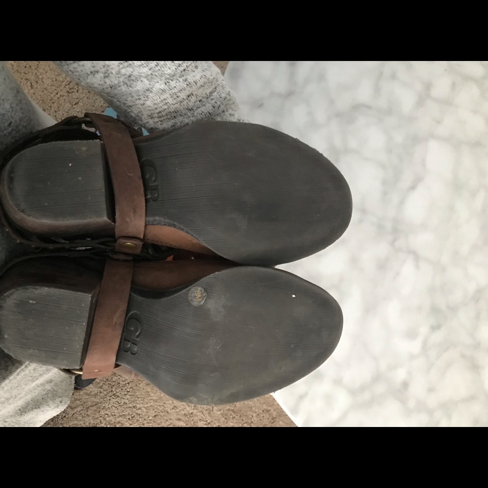 Gianni Bini Genuine Leather Booties - Picture 4 of 4